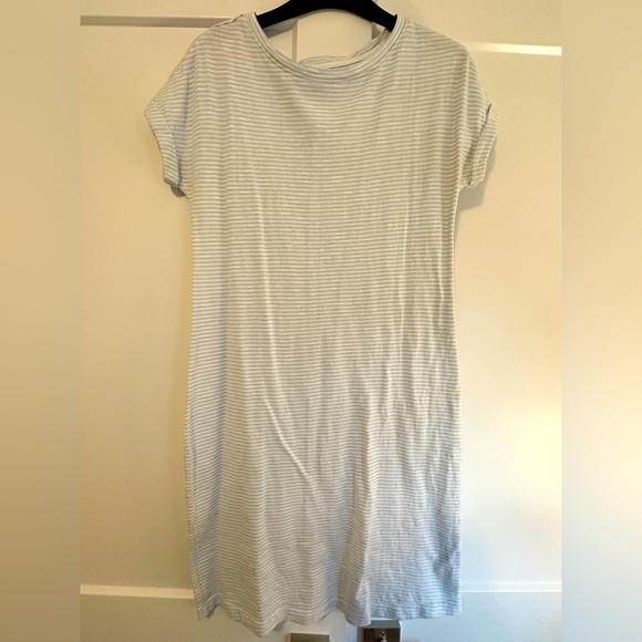 GAP Shift Dress Blue and White Stripes with Cap Sleeves Size Small Women’s - Picture 1 of 10